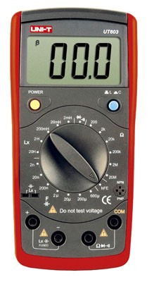 Digitale LCR meter UT603